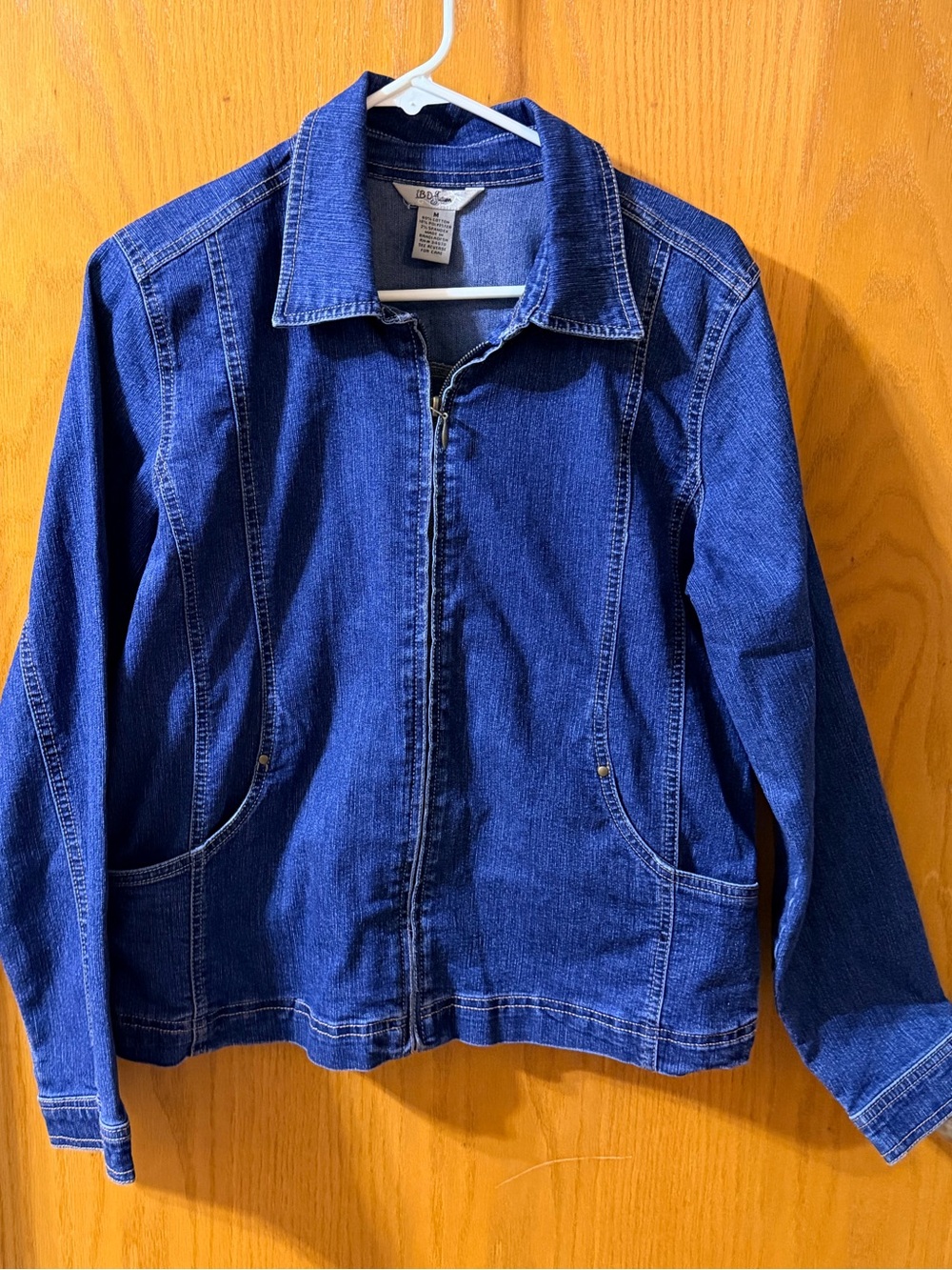 Women's Blue Jeans - Classic Midwash